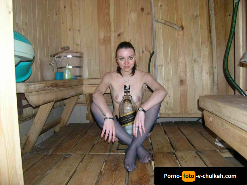 Обычная русская деваха, но как красиво эта сучка сосет - приятного просмотра!